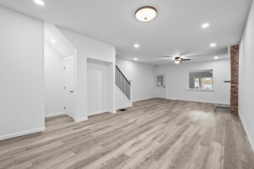 436 Arabella St, Pittsburgh PA  15210-1402 exterior