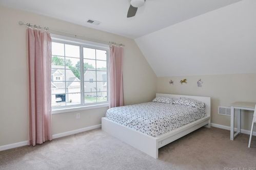 41 Windermere Vlg Rd, Ellington CT exterior