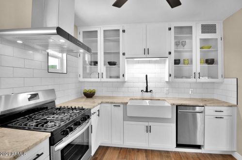 1841 Crittenden Ln, Phoenix, AZ 85016-6406