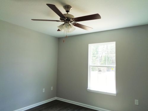 23 10 Lk Dr, Defuniak Springs FL 32433-4546 exterior