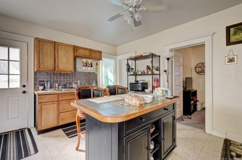 282 Elm St, Torrington CT 06790-4600 exterior