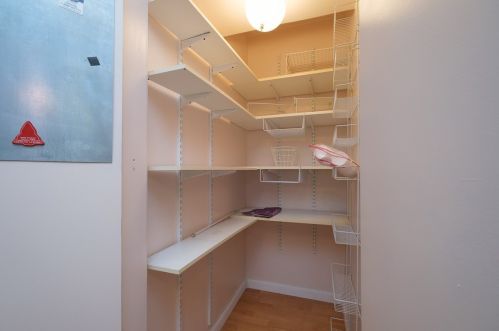 1421 Hillsboro St, Pittsburgh PA 15204-2330 exterior