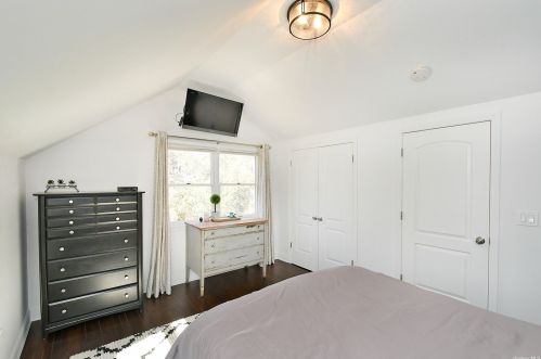 21 Nursery Rd, Huntington Station NY 11747-1028 exterior