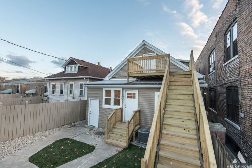 5940 63rd Pl, Chicago IL  60638-5416 exterior