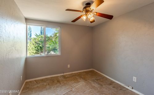 8545 Calle Bolivar, Tucson AZ 85715-5604 exterior