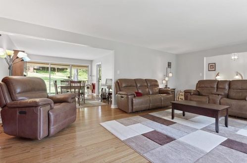 2630 Cedarvue Dr, Pittsburgh PA 15241-2912 exterior