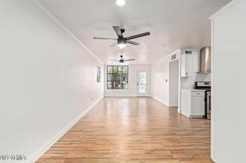 4246 30 Dr, Phoenix AZ 85009-5071 exterior