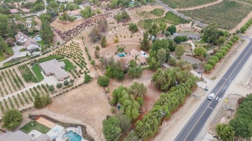 38325 De Portola Rd, Temecula CA 92592-8984 exterior