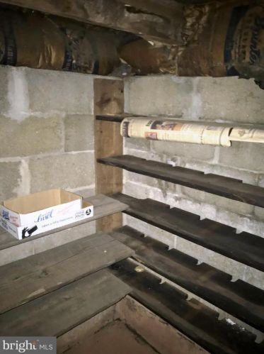 213 Henry St, Pottstown PA 19464-4831 exterior