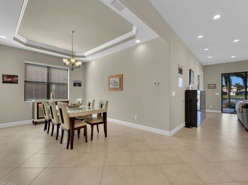 1641 Serrano Cir, Naples FL 34105-4953 exterior