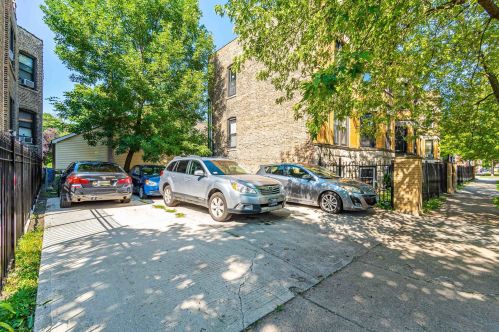 2600 Sawyer Ave, Chicago IL  60623-4736 exterior