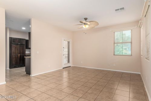 2144 77 Dr, Phoenix AZ 85035-5111 exterior