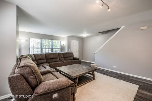 6943 East End Ave, Chicago IL  60649-1421 exterior