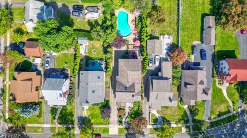 90 Spg Gdn Ave, Nutley NJ 07110-1507 exterior