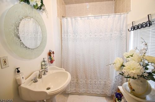 133 Chrystal St, Dover NJ 07801-5308 exterior