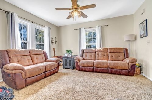 405 Pleasant Run Rd, Branchburg, NJ 08853-4170