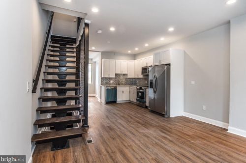 2037 Lawrence St, Philadelphia PA 19120-1828 exterior