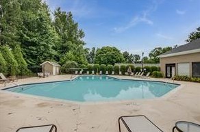 1101 Brighton Pt, Atlanta GA  30328-1374 exterior