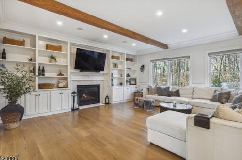 7 Dale Dr, Chatham Township NJ  07928-1661 exterior