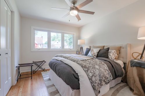 804 Fairfield Ave, Elmhurst IL  60126-4711 exterior