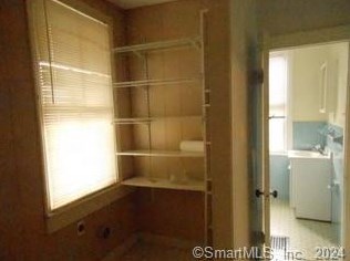 106 Smith St, Derby CT 06418-1243 exterior