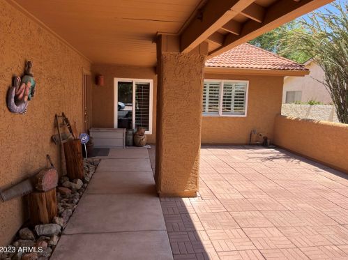 25415 Sedona Dr, Chandler AZ  85248-6635 exterior