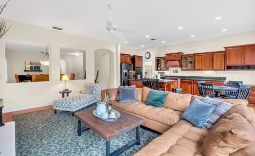 2126 Armsmere Cir, Folsom, CA 95762-7665