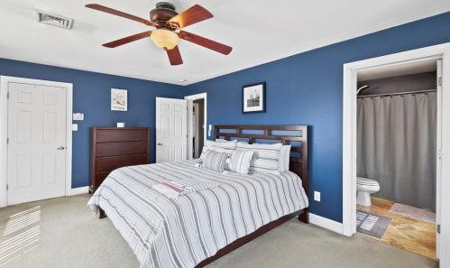 24 Konkel Ave, Webster MA 01570-3543 exterior