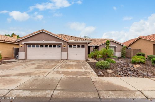 4015 Bloomfield Rd, Phoenix AZ 85029-2953 exterior