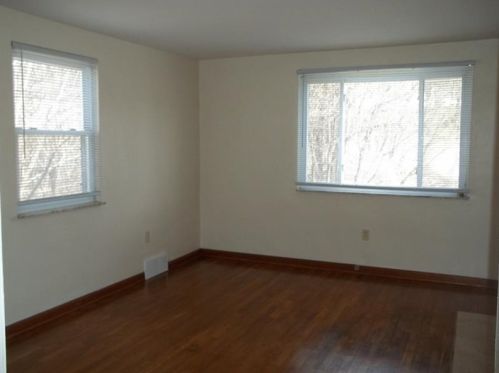 80 Linwood Rd, Pittsburgh, PA 15229-1811