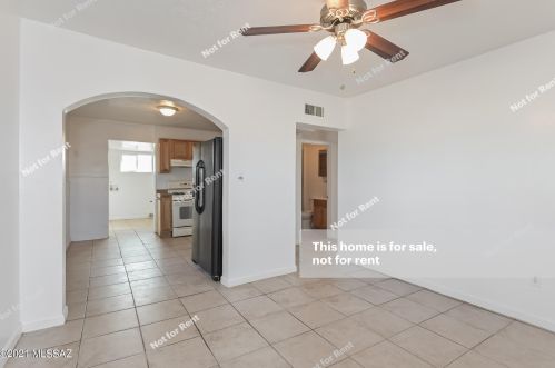 844 37 St, Tucson AZ 85713-4908 exterior