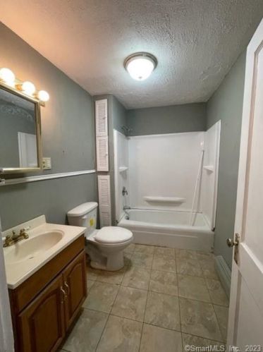 103 Reynolds St, Killingly CT 06239-2951 exterior