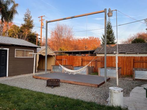 1115 Merritt St, Turlock CA  95380-4952 exterior