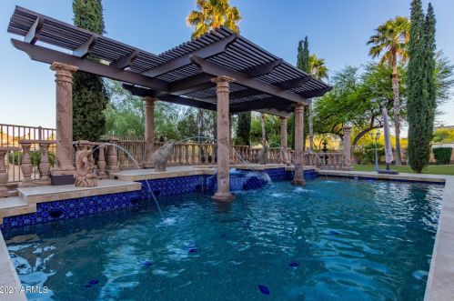 25401 45th Dr, Phoenix AZ  85083-2243 exterior