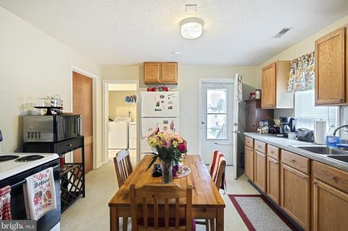 645 Broadway, Hanover PA 17331-2504 exterior