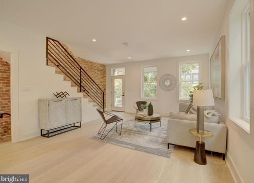 1410 C St, Washington DC  20003-2363 exterior