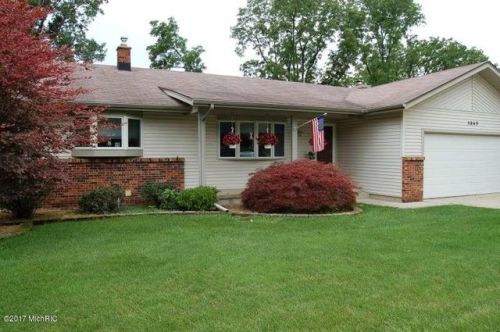 5069 Sunny Creek Ct, Grand Rapids, MI 49508-4972