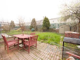 716 Dean St, Brooklyn NY  11238-3133 exterior