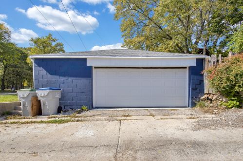 5504 33rd St, Milwaukee WI  53221-4026 exterior