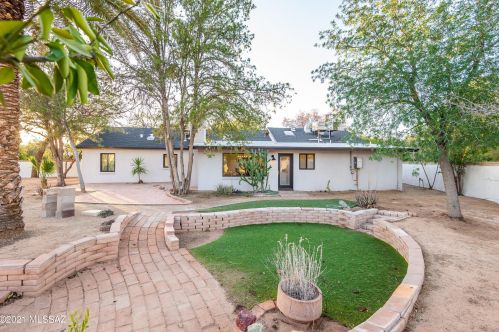 2602 Arroyo Chico, Tucson AZ  85716-5606 exterior