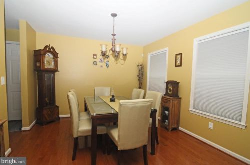 524 Lincoln Dr, Glen Burnie MD 21060-8708 exterior