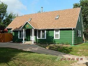 318 Clemmer Ave, Chamberlain, SD 57325-1312