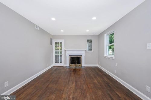 4 Hamilton Ave, Silver Spring MD  20901-3411 exterior