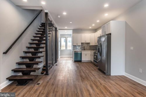 2037 Lawrence St, Philadelphia PA 19120-1828 exterior