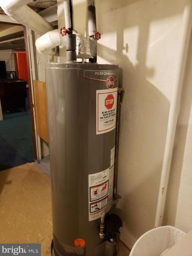 165 27 St, Camden NJ 08105-3926 exterior