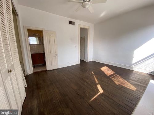 802 A St, Washington DC  20003-1340 exterior