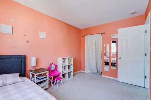 1522 Aspen Dr, Saint Paul MN 55122-1305 exterior