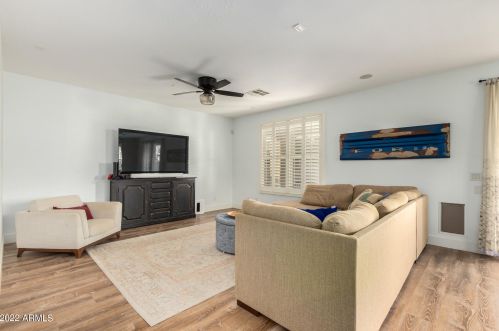 2320 Bowker St, Phoenix AZ 85040-3481 exterior