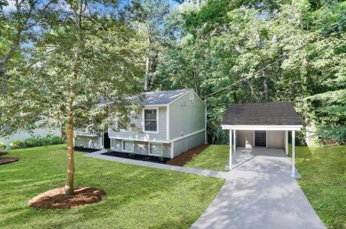 3245 Newcastle Way, Lithonia GA  30039-4638 exterior