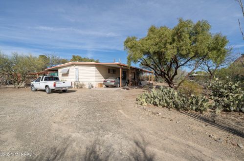 4884 Cashin Dr, Tucson AZ 85757-9461 exterior